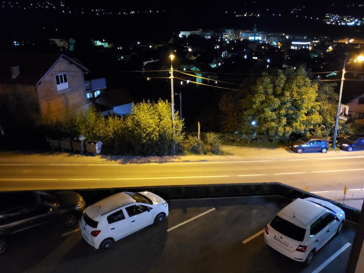 Ferienwohnung Sleep And Drive Cosy Sarajevo Exterior foto